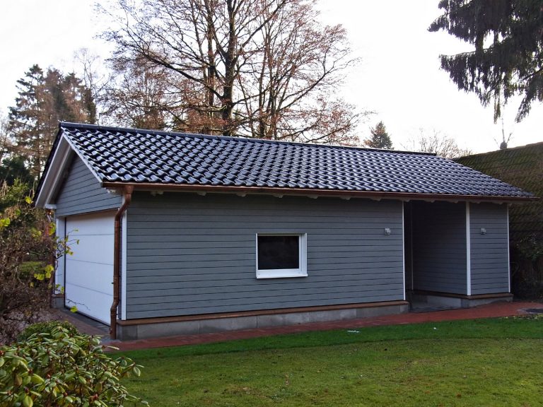 Neubau einer Doppelgarage in Holzrahmenbauweise - Zimmerei Reinbek